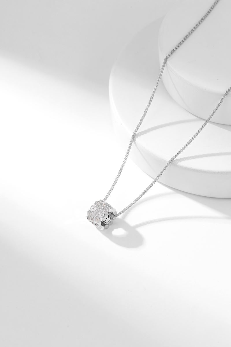 CHAUMET